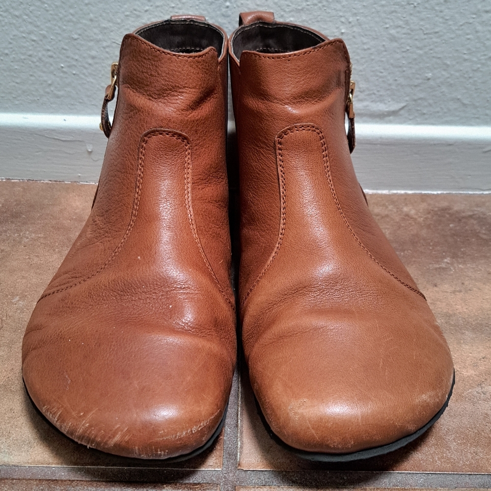 Shapen Ivy ankle boots size 8 brown leather